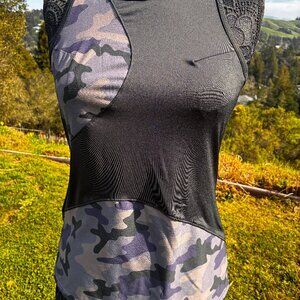 InPhorm Womens Small, Black and Gray Camo Tank Top